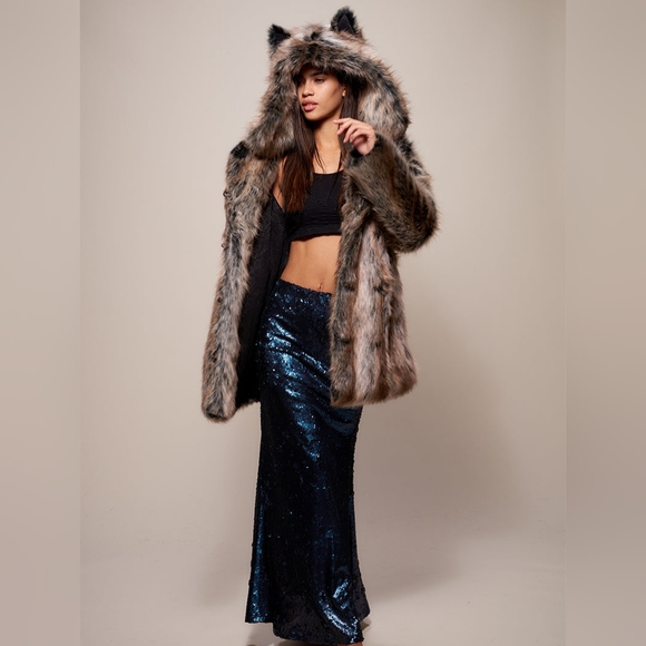 Spirithoods grey wolf classic faux fur coat small (fits big) - Picture 3 of 8